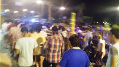 بالصور.. وقفة احتجاجية ضد شوبير في السويس بسبب أزمة «الطيب»