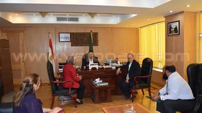 محافظ الفيوم يغلق معاهد التمريض غير المرخصة