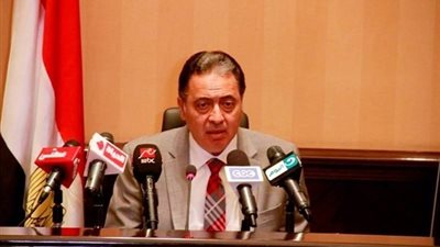 القبض على مستشار وزير الصحة بتهمة الرشوة بديوان الوزارة