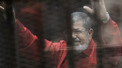 نيابة النقض تتلو أسباب طعن مرسي على حبسه في «أحداث قصر الاتحادية»