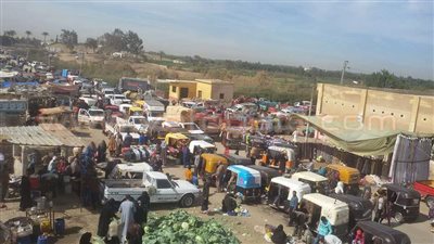 أهالي «فايد»: نعاني من مشكلات الصرف الصحي والقمامة وانقطاع المياه