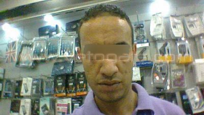 صور وتفاصيل جديدة عن ضحية التعذيب بالكويت