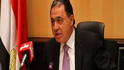 تفاصيل جديدة في «رشوة الصحة».. القبض على أحمد عزيز أستاذ الكلى بعد 8 شهور عمل.. قوات الأمن تحاصره في مكتب زميلته مستشارة الوزير.. وأحمد عماد يتعهد بفطع أيدى الفاسدين.. 4.5 ملايين حصيلة الرشو