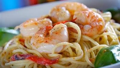 طريقة إعداد مكرونة بالجمبري والأفوكادو من دينا أبو الكرم