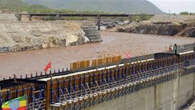 صراع السدود يهدد بفناء نهر النيل.. تصدير الكهرباء يدفع الدول لبناء 25 سدا.. إثيوبيا تحظى بنصيب الأسد.. الكونغو تعلن عن أكبر منشأ مائي في أفريقيا.. وخبراء مياه: خطر حقيقي وحروب المياه مقبلة