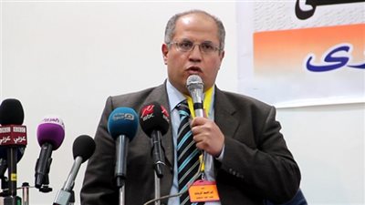 نقيب أطباء الدقهلية يجدد المطالبة بإقالة وزير الصحة