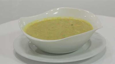 شوربة الزبادي بالدجاج والأرز البسمتي على الطريقة التركية