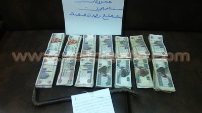 بالفيديو والصور.. ضبط موظفين سرقا مرتبات مستشفى في كفر الشيخ