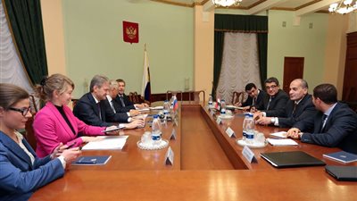 وزير الزراعة يلتقي رئيس مجلس الاتحاد المصري الروسي للأعمال في موسكو