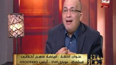 بالفيديو.. «أزهري» عن اعتداء «شوبير» على «الطيب»: «مصارعة ديوك»