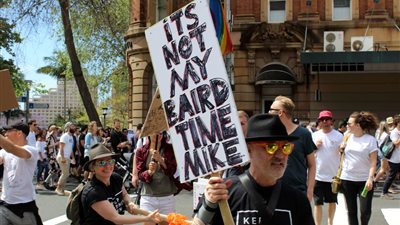 بالصور.. تظاهرات في إستراليا احتجاجا على قوانين «تأمين سيدني»