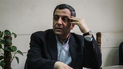 بالفيديو..نقل يحيى قلاش لنيابة وسط القاهرة استعدادا للإفراج عنه