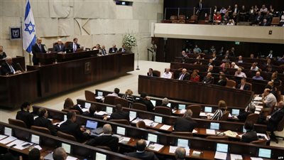 الكنيست يصادق على تعيين ليبرمان وزيرا للدفاع