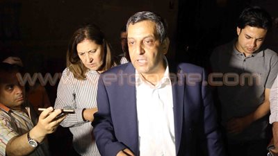 18 منظمة حقوقية تدين احتجاز نقيب الصحفيين وعضوي النقابة