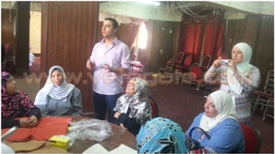 «بلاش ترميها» تدريب بالبيئة للمرأة لصنع أدوات منزلية من المخلفات