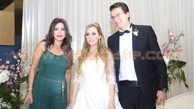بالصور...سالي خليل تخطف الأضواء وتشعل حفل زفاف يحيي وريهام