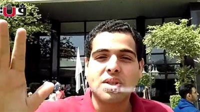 بالفيديو.. مواطنون عن حذاء ميسي: «لابسين أغلى منه»