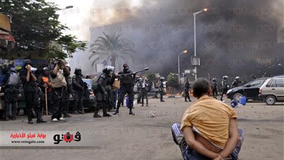 بالفيديو والصور.. جرافات الجيش تزيل الخيام المتبقية بالنهضة