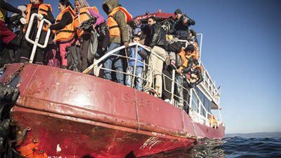 تقرير: بريطانيا تواجه أزمة اقتصادية واجتماعية طاحنة بسبب اللاجئين