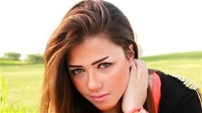 محمد رجب وسارة سلامة يبدأن تصوير «صابر جوجل» بالقرية الذكية