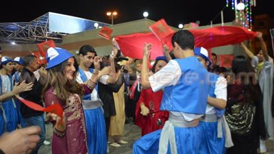 بالصور.. افتتاح مهرجان بورسعيد للمونودرما على أنغام «السمسمية»