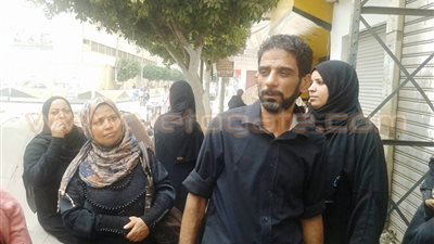 بالصور.. وقفة لمستحقي شقق الإسكان الاجتماعي بمنوف أمام ديوان المنوفية