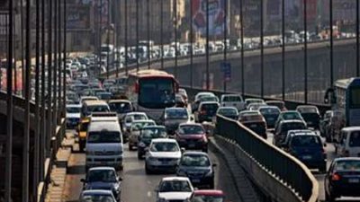 كثافات مرورية بكوبرى أكتوبر وصلاح سالم وكورنيش المعادى