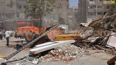 محافظة الجيزة تشن حملة لإزالة إشغالات شارع «العشرين» بفيصل