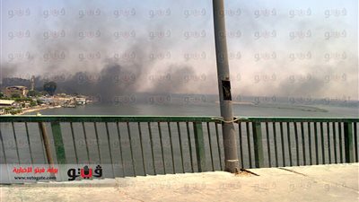 بالفيديو.. الإخوان يشعلون النيران في سيارات محافظة بني سويف