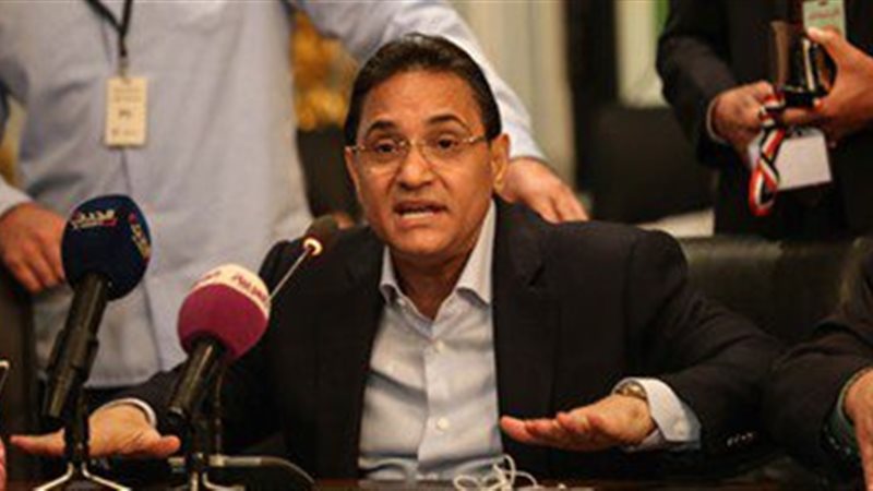 عبد الرحيم على، عضو