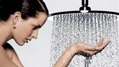 10 أخطاء تصيبك بالأمراض عند الاستحمام..اكتشفيها