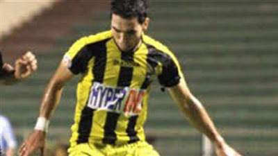 ديفندر القناة يدخل اهتمامات الجونة