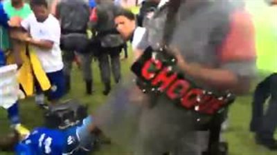 بالفيديو.. شجار عنيف في مباراة بالدوري البرازيلي قبل انطلاق المونديال