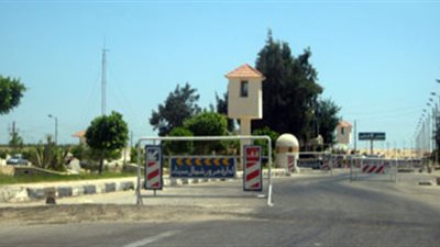 أهالي بئر العبد يثأرون لمقتل أحدهم بحرق سيارتي شرطة وسرقة مدرعة