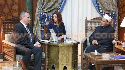 «الطيب» لسفير المجر: الأزهر أدرك خطر الإرهاب مبكرا