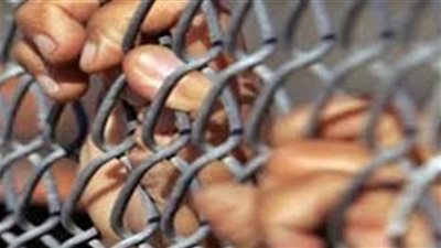 تجديد حبس طالبين من الشيشان ضبط بحوزتهما زي عسكري بمطار القاهرة