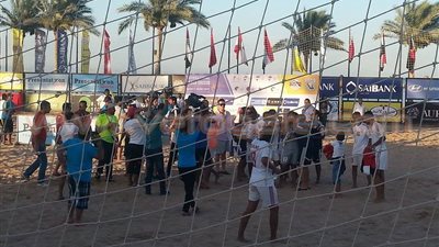 بالصور.. الإمارات تفوز ببطولة الشاطئية على حساب المغرب