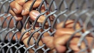 حبس عاطلين ضُبط بحوزتهما 48 لفافة بانجو في الإسماعيلية