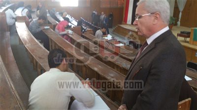 بالصور.. رئيس جامعة المنصورة يتفقد 
