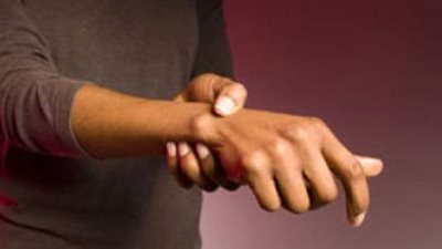 الأعراض المرضية لنقص الزنك بالجسم