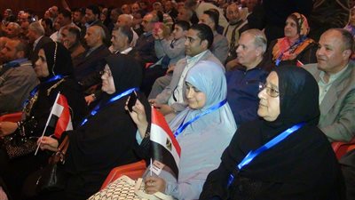 بالصور.. وزير القوى العاملة يكرم الأمهات المثاليات بالغربية