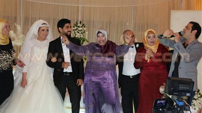 بالصور.. رجل الأعمال مصطفى عبده يحتفل بزفاف نجلته بتوقيع سعد الصغير