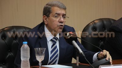 «المالية»: تمويل التوسعات وراء طرح الشركات الحكومية بالبورصة