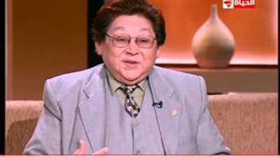 بالفيديو.. أحمد فرحات يروي حكاية أول عشرة جنيهات يحصل عليها في حياته