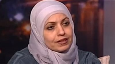 خبير اقتصادي: ضبط مستشار وزير الصحة المرتشي «بث الثقة للشعب»