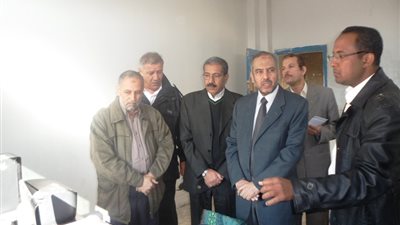 محافظ السويس يشيد بورشة جهاز النظافة الجديد