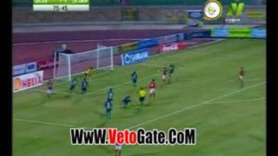 بالفيديو.. عماد متعب يهدر فرصة التعادل أمام إنبي