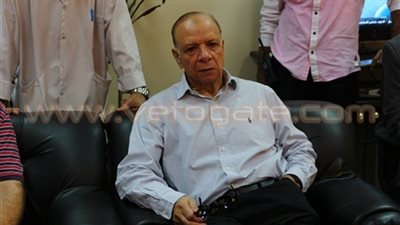 جمعية مصر الجديدة تسلم 5 سيارات نظافة للحي بحضور محافظ القاهرة