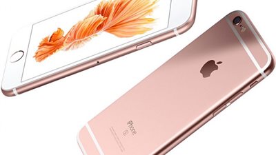 آي فون بشاشة أمويلد وشحن لاسلكي في 2017