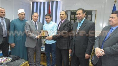 محافظ البحيرة يكرم أوائل المسابقة العالمية لحفظ القرآن